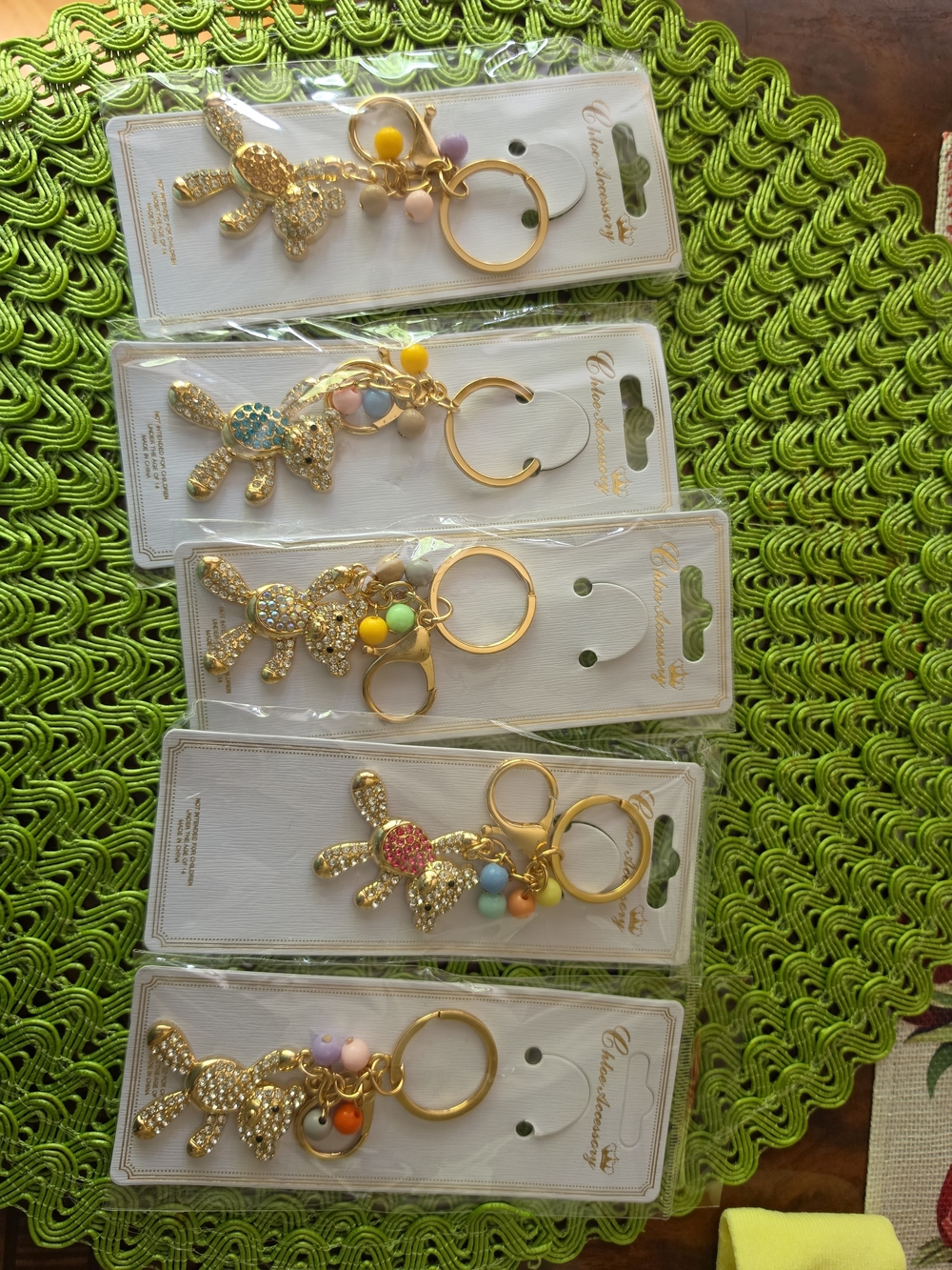 Rhinestone Teddy Bear Purse & Key Charm – Pick Your Favorite Color 🧸✨ - Picture 3 of 5